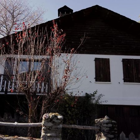 Can Serraima, Casa Rural A Prop De La Cerdanya Neva Eksteriør bilde